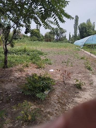 Куплю дом: Продаётся частный новый дом 5 больших комнат, с дворовой территорией — 10
