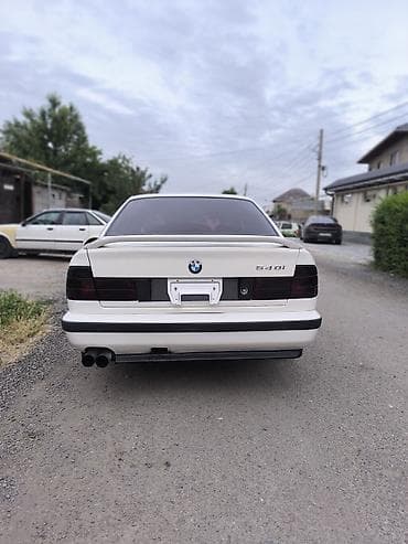 мотоцыкыл урал: BMW 5 series: 1993 г., 4.4 л, Кол менен иштөөчү, Бензин, Седан — 2
