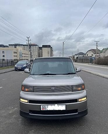 Toyota bB: 2004 г., 1.3 л, Автомат, Бензин, Минивэн — 2