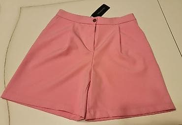 Шорты классические. 46 размер. новые. Живут в центре. к ним есть at lalafo.kg Шорты классические. 46 размер. новые. Живут в центре. к ним есть