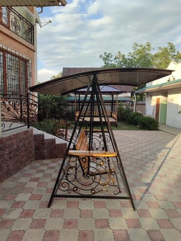 скамейка фото: Садовые качели Металл, Со спинкой, С крышей — 13