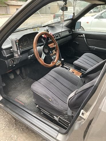 мерс 230: Mercedes-Benz E-Class: 1988 г., 2.3 л, Механика, Бензин, Седан — 4
