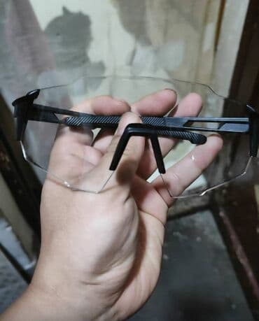 Защитные очки/визор прозрачные подходит парням и девушкам👍🏻 Адрес 7мкр