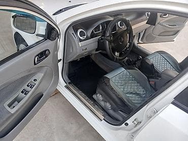 гур лексус: Chevrolet Lacetti: 2011 г., Кол менен иштөөчү, Седан — 4