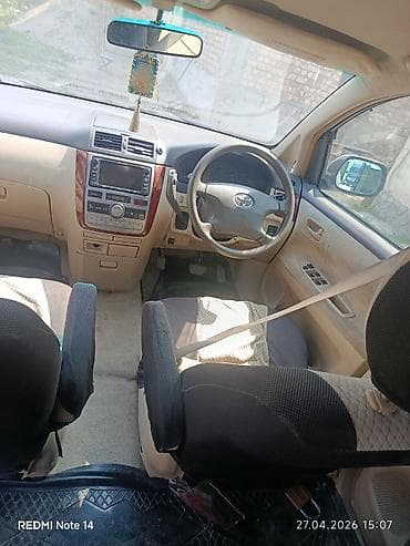 gac aion v: Toyota Ipsum: 2002 г., 2.4 л, Автомат, Газ, Минивэн — 4