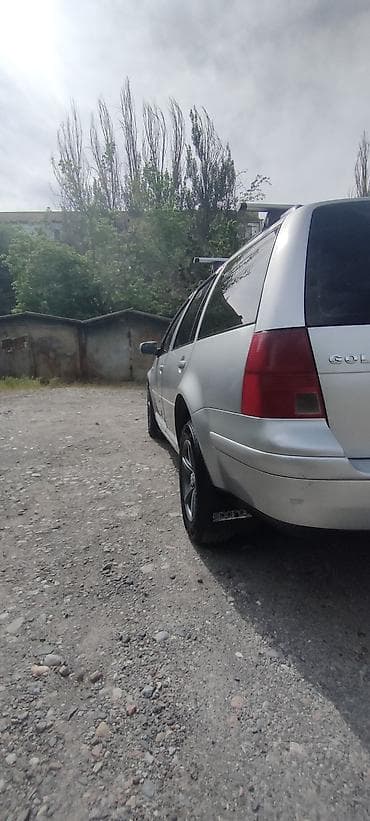 variant: Volkswagen Golf Variant: 2000 г., 2 л, Автомат, Бензин, Универсал — 4