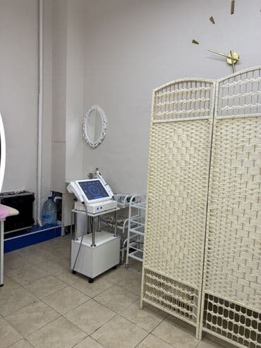 оборудование для парикмахер: ⸻ Ищу напарницу в кабинет косметолога для совместной аренды Подойдёт — 1