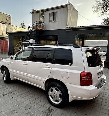 forester sg5: Внедорожник/кроссовер белого цвета с правым рулем, 5‑дверный, 5 мест — 1