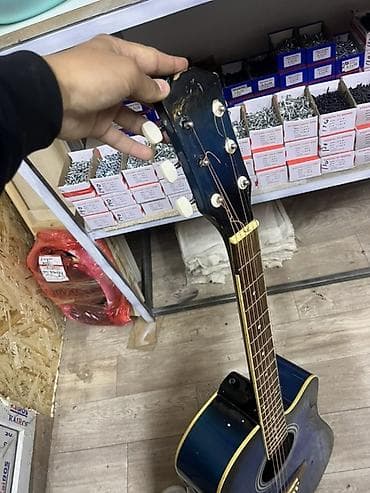 Гитары: Акустическая гитара с вырезом 41 размера (формат Dreadnought Cutaway) — 4