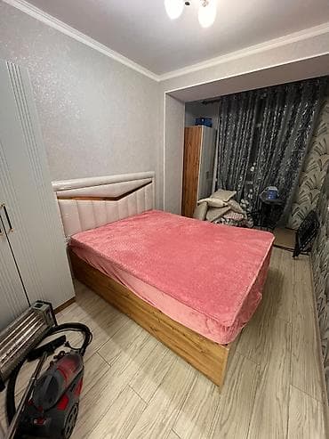 Мебель: Жаны 28000 сомго алынган 2 ай болду. Кленкасы алынган жок. - Размер — 1