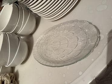 Ремонт и строительство: Продаю посуду(все вместе), в отличном состоянии Тарелки маленькие 17шт — 6