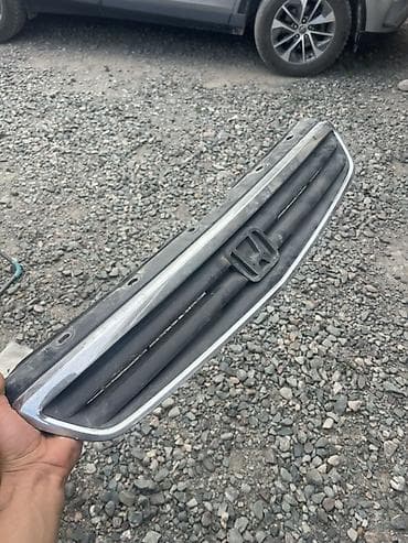 авто чихол: Решетка радиатора Honda Оригинал — 2
