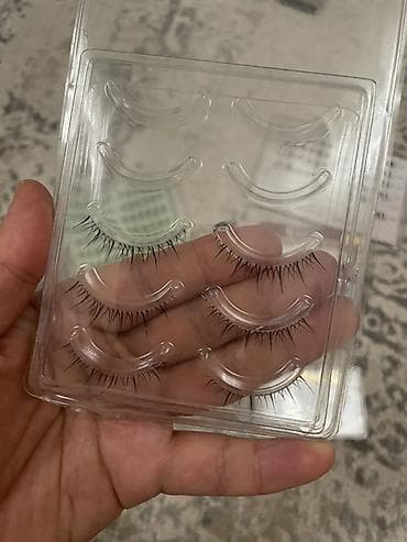 волос парик: Распродаю остатки накладных ресниц: пучки и цельные. Плюс набор — 2