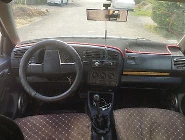 wuling mini ev: Volkswagen Vento: 1994 г., 1.6 л, Механика, Бензин, Седан — 4