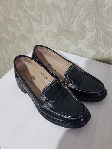Туфли: Туфли лак кожа натур. 35,5-36 размер. 400 сом — 1