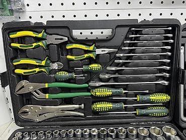 Клеевые пистолеты: Набор ручного инструмента в пластиковом кейсе Комплектация — 3