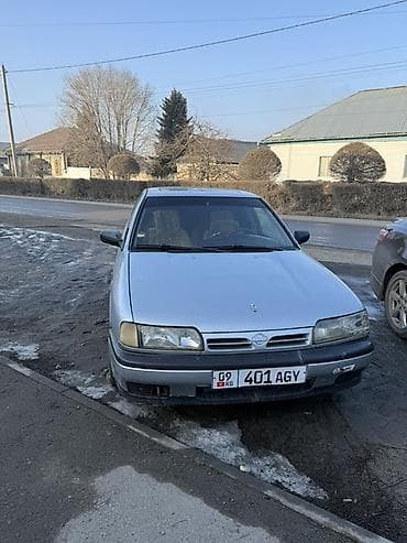 Nissan Primera: 1991 г., 2 л, Механика, Бензин, Седан