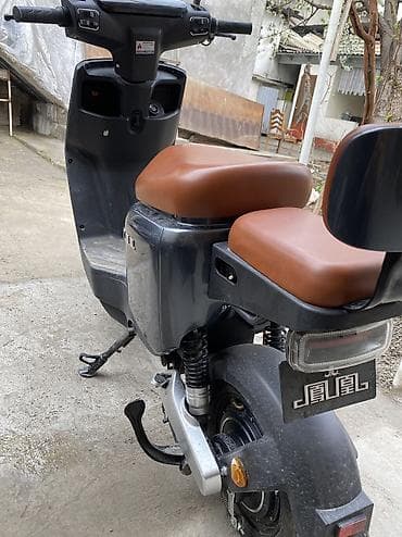 Скутеры: Электроскутер городского типа. Состояние новый запас хода 40 50 км — 5