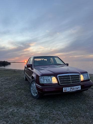 обмен на bmw: Mercedes-Benz E-Class: 1993 г., 2.2 л, Ручные, Бензин, Седан — 2