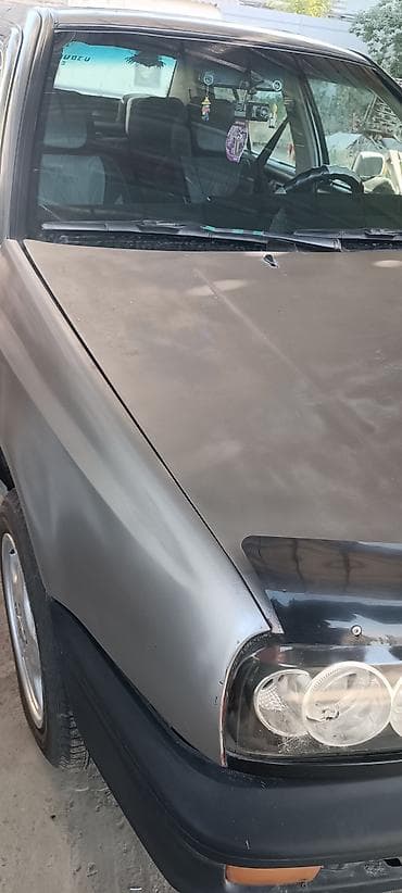 Продажа авто: Volkswagen Vento: 1992 г., 1.8 л, Механика, Бензин, Седан — 5