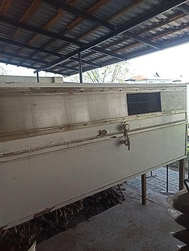 Большой уличный брудер/утеплённый ящик для выращивания птицы at lalafo.kg Большой уличный брудер/утеплённый ящик для выращивания птицы