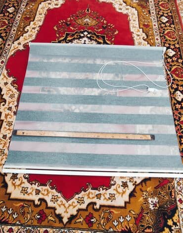 флипчарты мелово маркерная с дополнительными планками: День-ночь 
1.20 см.
сост отл — 1