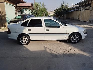 honda type r: Opel Vectra: 1998 г., 1.8 л, Механика, Бензин, Седан — 3