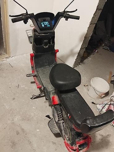 сиденье сапог: Электроскутер/электромопед городского типа - Электропривод, бортовой — 2