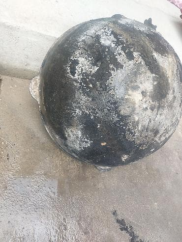 Большой чугунный казан для приготовления на открытом огне. - at lalafo.kg Большой чугунный казан для приготовления на открытом огне. -