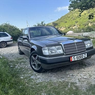 Продажа авто: Mercedes-Benz W124: 1993 г., 2.2 л, Автомат, Бензин, Седан — 4
