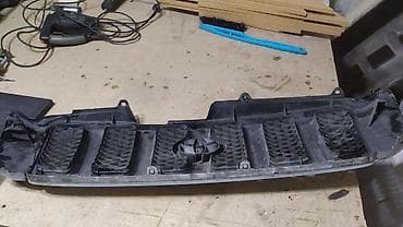 lend cruizer: Решетка радиатора Toyota Б/у, Оригинал — 5