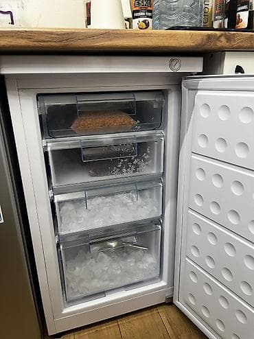 карл маркс: Продажа бизнеса Кофейня, Вместе с: Оборудование и мебель — 8