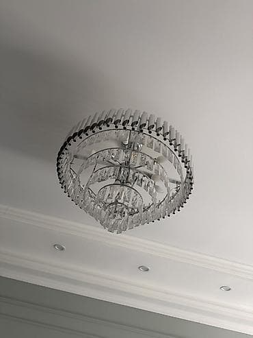 люстра для кафе: Потолочная люстра с кристаллами и хромированным основанием - Тип — 1