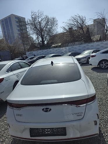 где купить лодку: Hyundai Lafesta: 2021 г., Автомат, Электромобиль, Лифтбек — 6