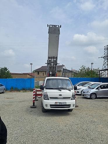 mobile stand: Автовышка, Kia, 2012 г., до 9 м — 1