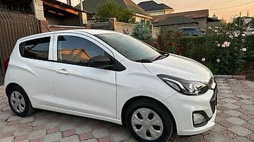 01: Chevrolet Spark: 2018 г., 1 л, Вариатор, Бензин, Хэтчбэк — 4