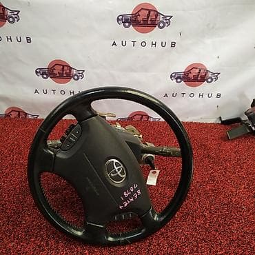 Детали салона: Руль Toyota — 1