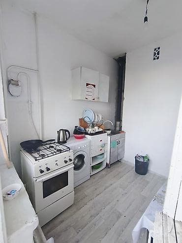 Квартиры: 3 комнаты, 80 м², Вечерка 106 серия, 8 этаж, Старый ремонт — 10
