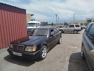 Mercedes-Benz W124: 1993 г., 3.2 л, Механика, Бензин, Седан at lalafo.kg Mercedes-Benz W124: 1993 г., 3.2 л, Механика, Бензин, Седан