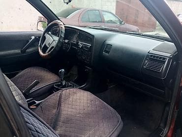 нетта л: Volkswagen Passat: 1993 г., 2 л, Бензин, Седан — 9