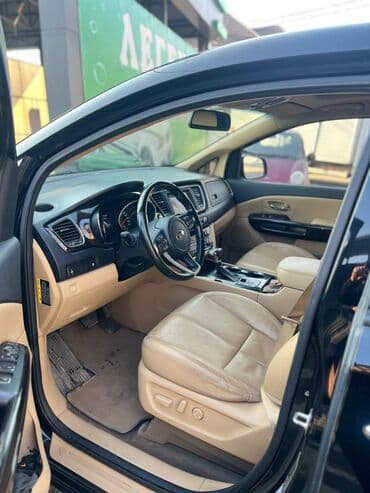 срочно продам авто в связи с переездом: Kia Carnival: 2019 г., 2.2 л, Автомат, Дизель, Минивэн — 3