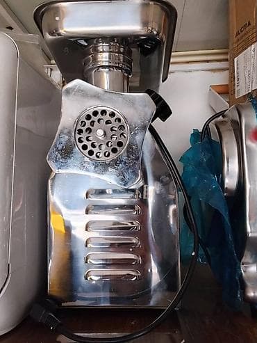 Промышленная электрическая мясорубка из нержавеющей стали. - Корпус