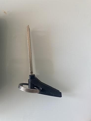 Топливные баки: Ключ Lexus Оригинал — 2