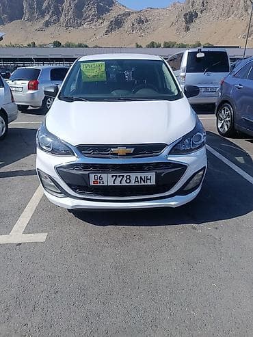 audi tt: Chevrolet Spark: 2018 г., 1 л, Вариатор, Бензин, Хэтчбэк — 3