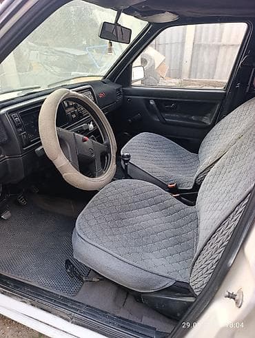 Volkswagen Golf: 1991 г., Механика, Хэтчбэк — 3