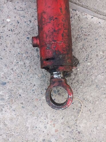 багажник пассат б4: Цилиндр от погрузчика состояние нормальное размер: 65см звоните или — 3