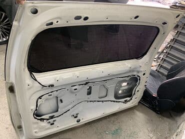 помпа ниссан примера р11: Крышка багажника Toyota, Оригинал — 2