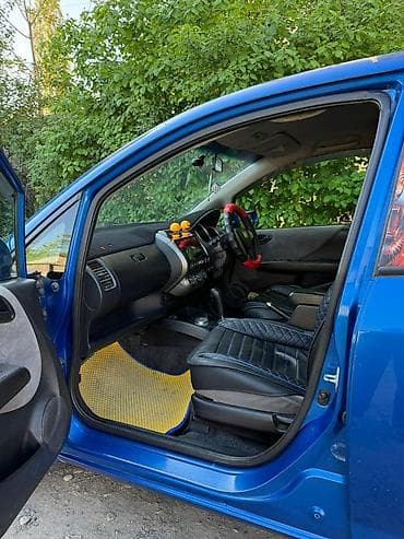 hoda fit: Honda Fit: 2005 г., 1.3 л, Автомат, Бензин, Хэтчбэк — 2