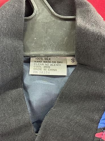 бомбер одежда: Стеганый бомбер с ярким геометрическим принтом - Тип: куртка-бомбер — 4