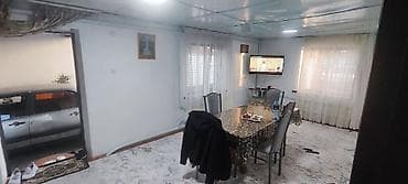 дома с петровка: Продаётся частный дом. - Один этаж, кирпичный фасад, металлическая — 2